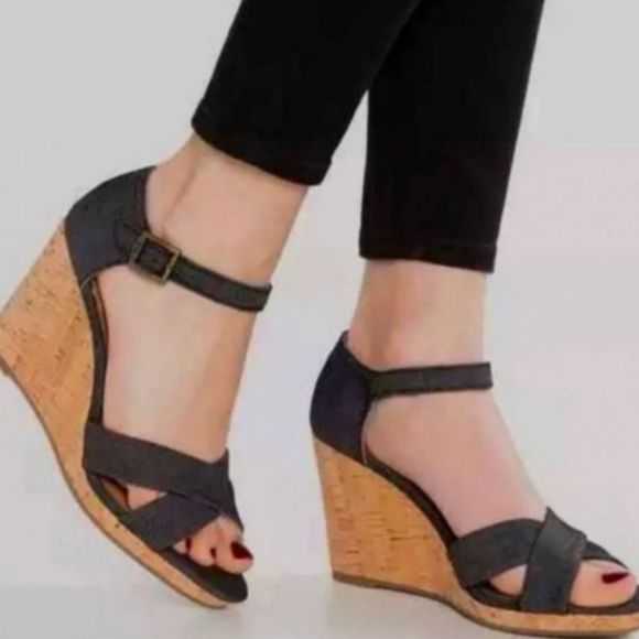 Toms Shoes - Toms Sienna Black Wedges